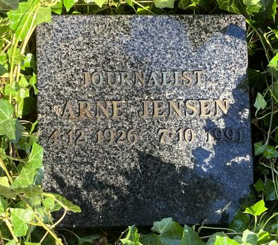 tn_Arne Jensens gravsten